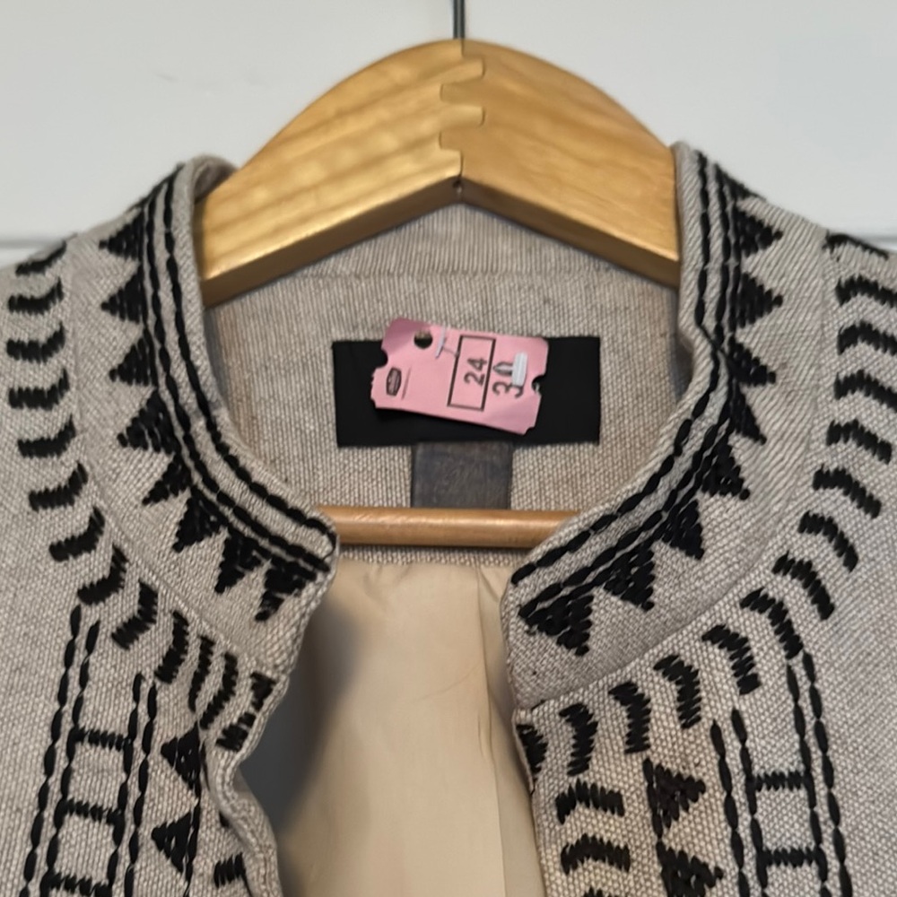 Ann Taylor Beige and Black Embroidered Women's Jacket - Picture 2 of 7